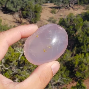 Rose Quartz Palmstone - Madagascar - 71.5 grams